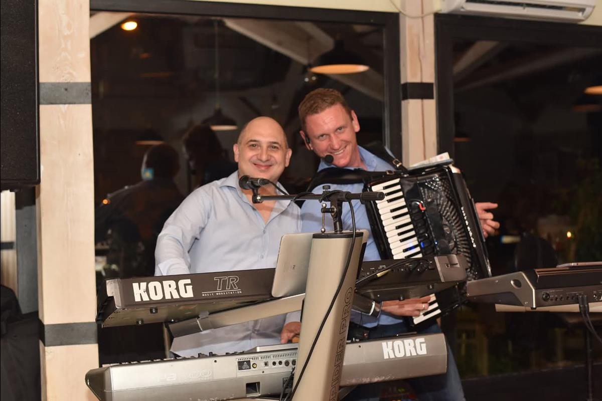 Darius band 4 (Copy)